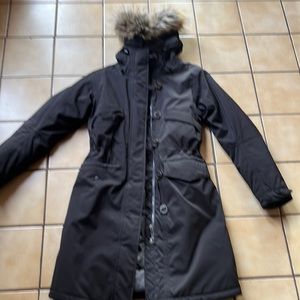 66 North Parka Small. Black. Faux Fur.